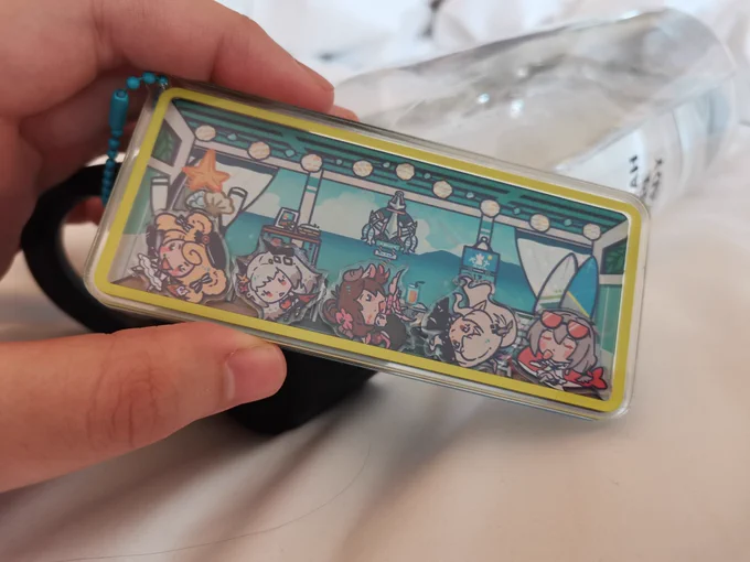 Cf merch haul and God I love the summer shaker charm so much I didn't know shaker charms are so fun I look at it and shake shake shake n haitham's hot but I hate him (affectionate) 
