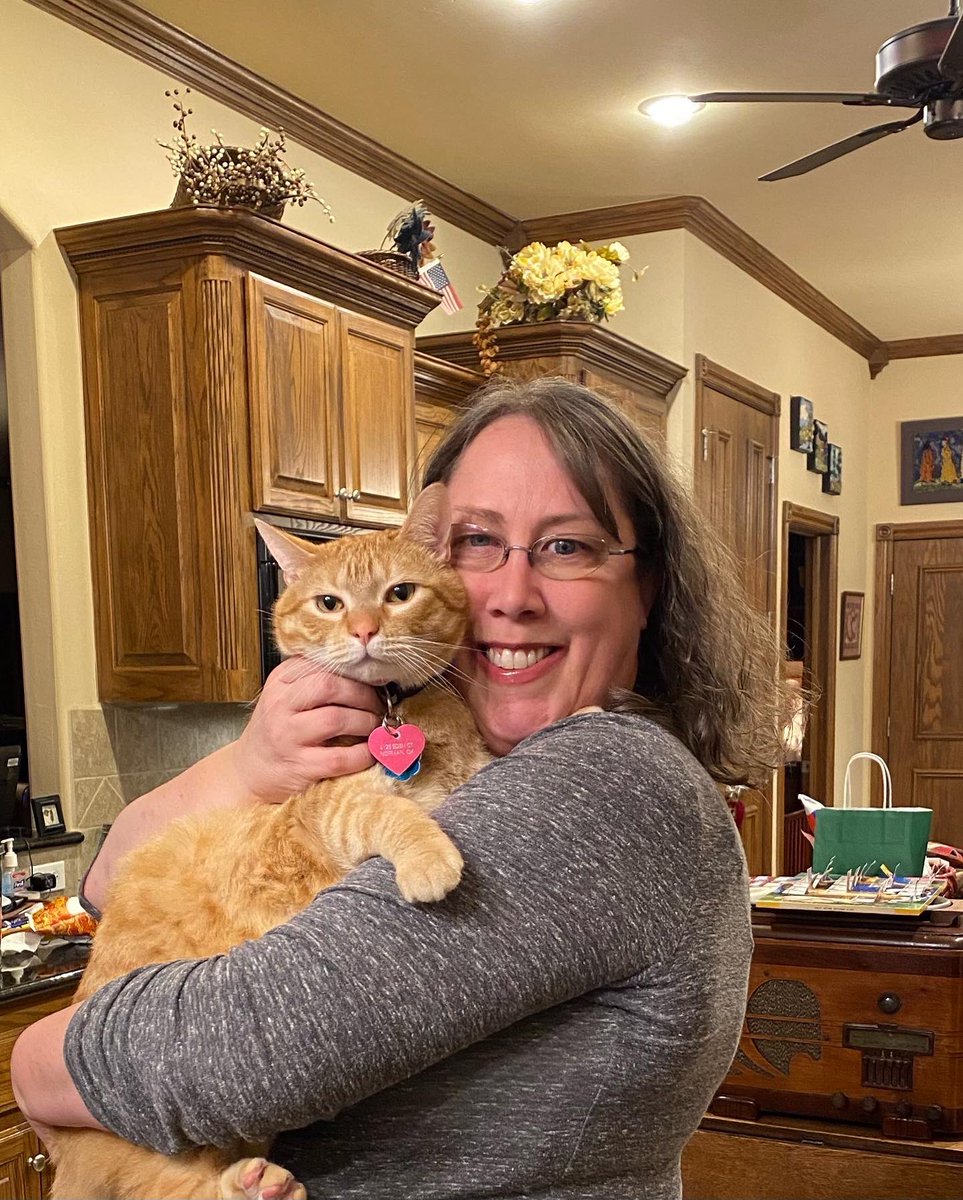 LilOkie76's tweet photo. Happiest 5th #birthday to our sweet #ThomasKitty! His birthday is today & his 1 year adoptiversary is tomorrow! I donβt know much about his first 4 years of life. But I certainly hope to continue to bless him in his remaining years just as he is blessing us! #CatsOfTwitter π±β€οΈ https://t.co/Harv8An4hj