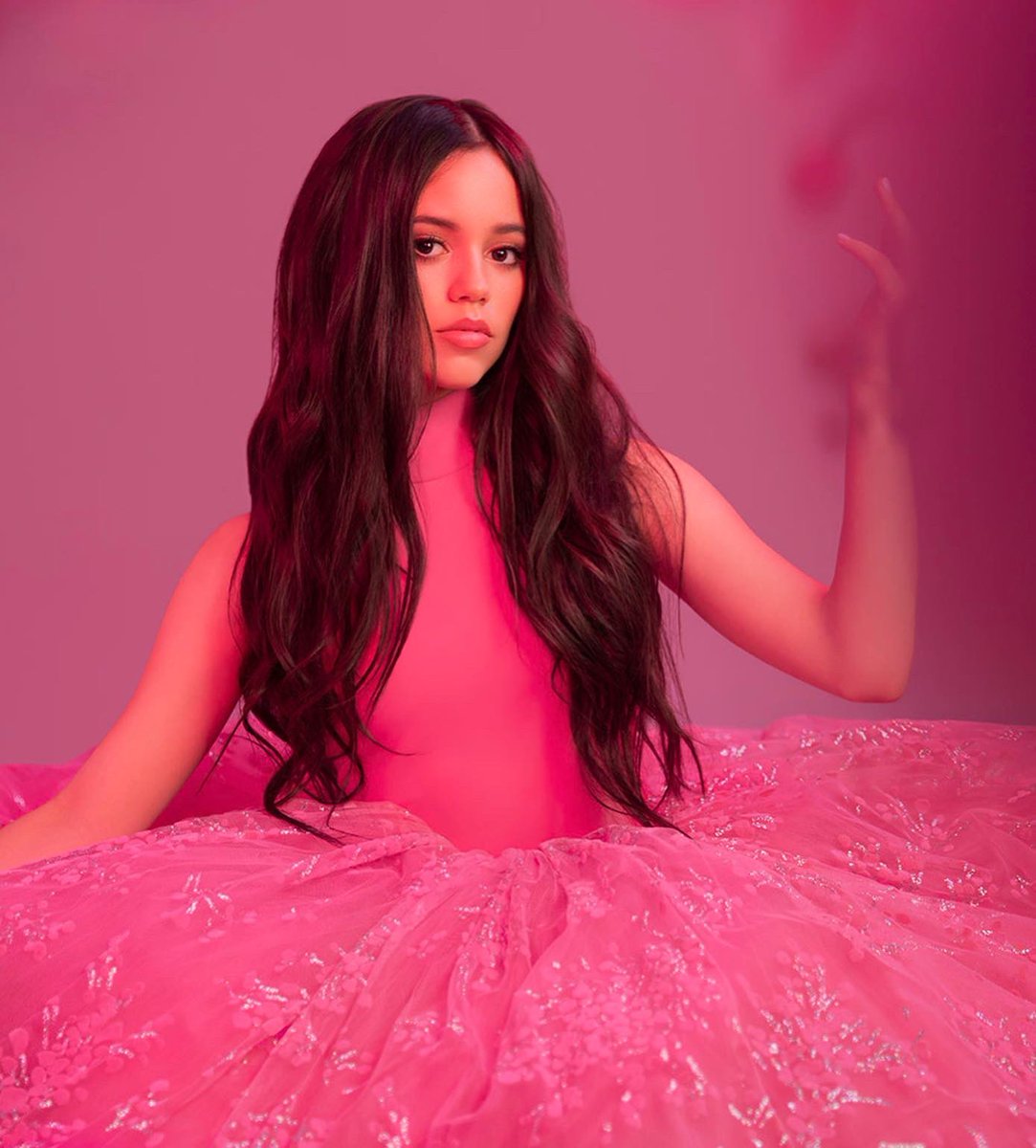 Its a really fabulous Sunday when THE QUEEN @jennaortega is in so much Siriano for @BELLOmag 💖 #sundayglamour #wednesdayaddams #JennaOrtega