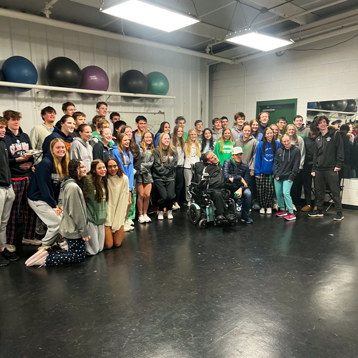 KylePeaseFdn's tweet photo. Thank you to Dynamo Swim Club for hosting Brent and Kyle! The Pease Brothers always love speaking to this group and hopefully giving them some inspiration for their next race.
#PushingBeyondLimits #BeyondtheFinish #PeaseBrothers #WeAreDynamo https://t.co/JBdKWTDESZ