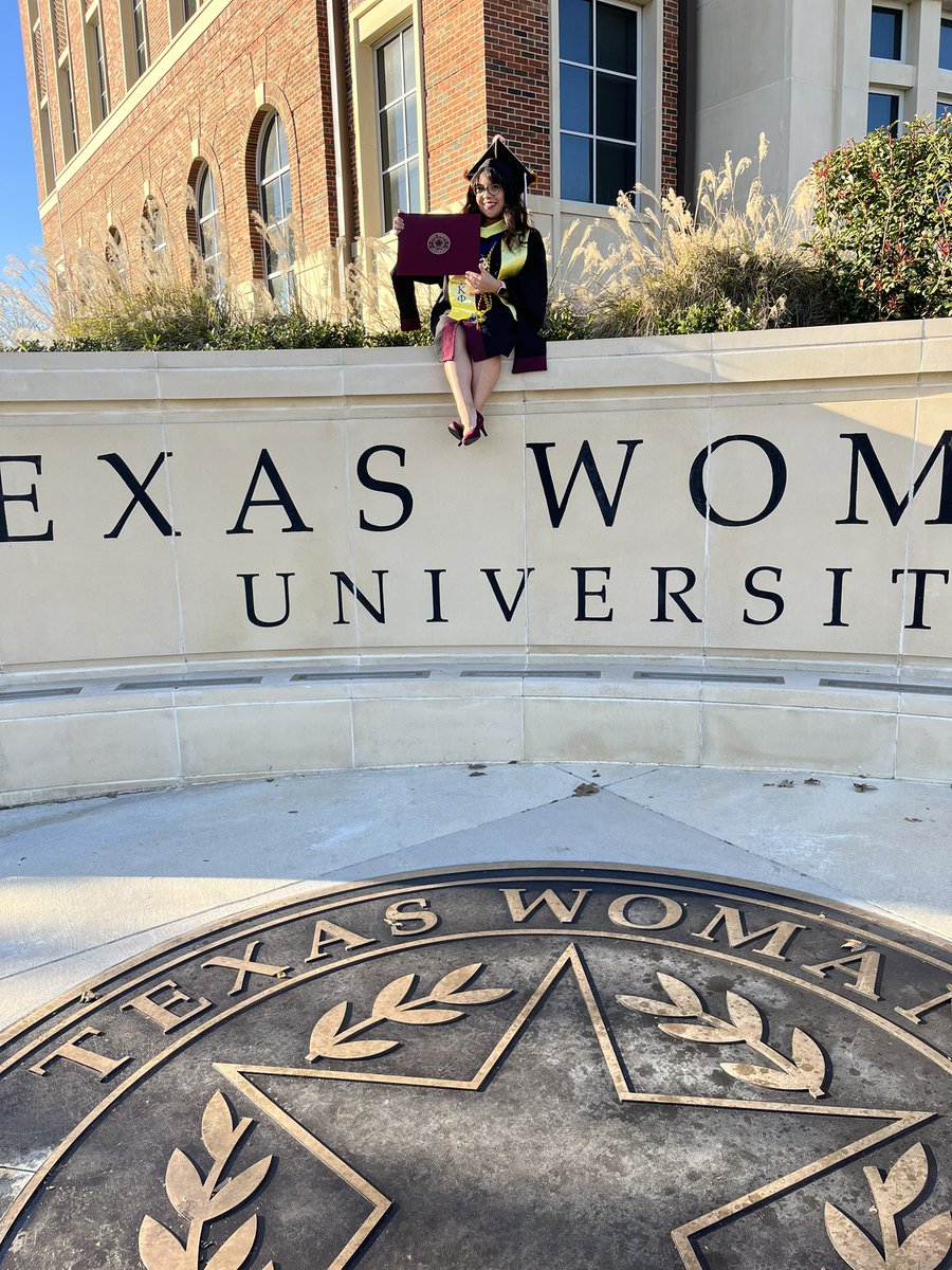 cmarti_ECES's tweet photo. #TWUGRAD22 I MASTERED it! #SLIS #Librarian #Bookwizard https://t.co/s7Kj7npit9
