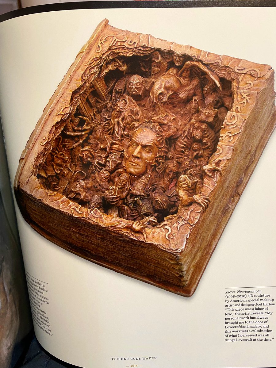 darklongbox's tweet image. Currently making my way through this monstrous tome. Enjoying every minute of it. #CurrentlyReading #booktwitter #horror #illustration