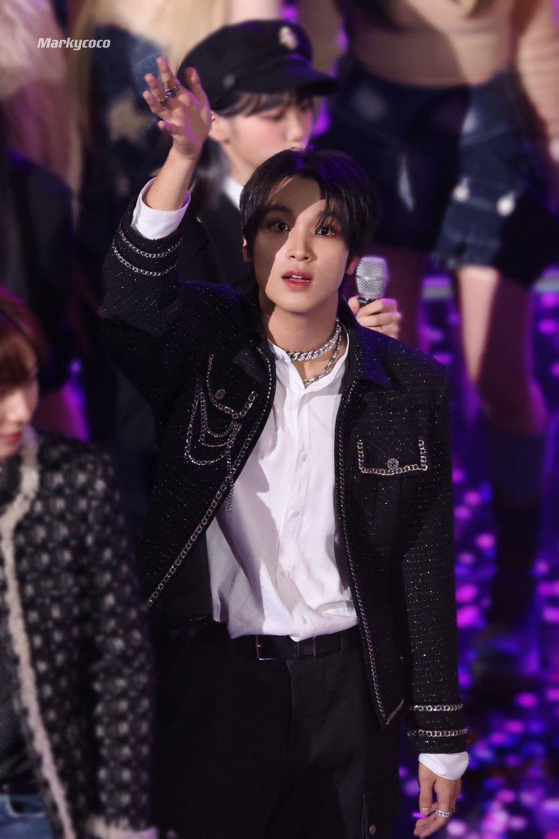 221216 가요대축제👋🐻 #KBS가요대축제2022 #HAECHAN #해찬