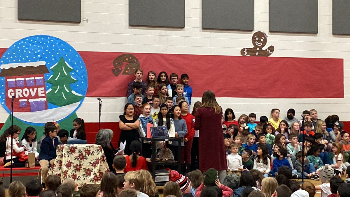 This week, we had our Winter Musical Concert on Tuesday! There were many speaking parts and dancing parts! ~Hadley. #WeeklyStudentTweets #WeBelong220 @GroveAve220 @msboyerd220