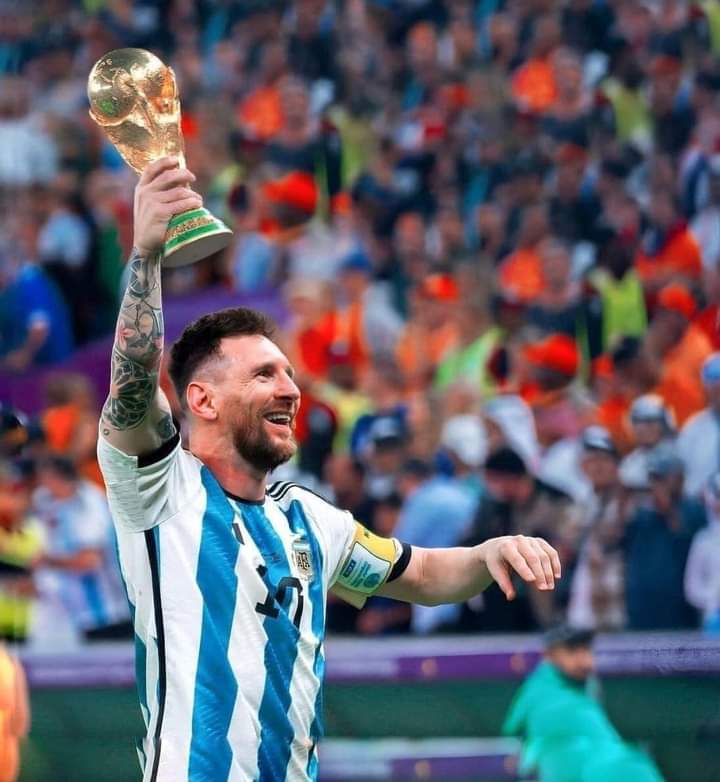 _____WARAICH's tweet photo. Little boy from Losario emerges greater at the biggest sports party! Dreams do come true. Messi the magical feet. The GREATEST OF ALL TIMES 🥵🔥

#Messi 👏❤️
#ArgentinaCampeon
#FIFAWorldCup2022 https://t.co/FcQIofPiuX
