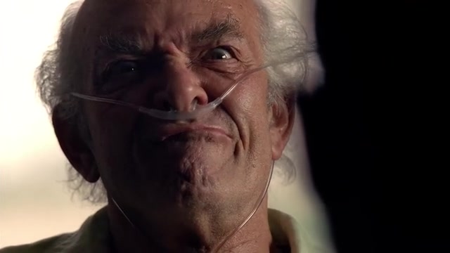 breaking_frames's tweet photo. Breaking Bad - Season 04 Episode 13 - Frame 2261 of 3027 https://t.co/kVYFNLBEkT