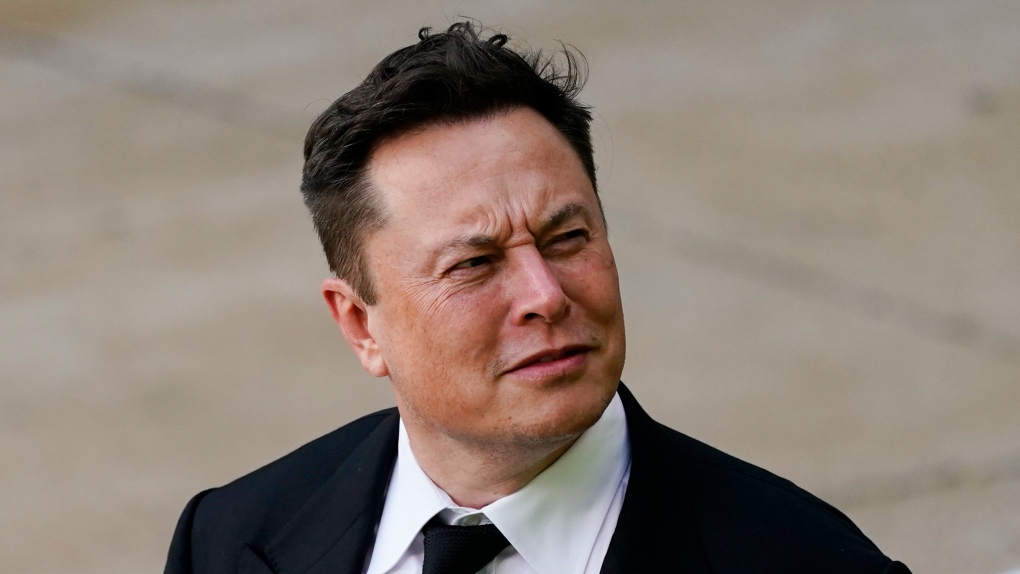 CTVNews's tweet photo. 'I will abide by the results': Musk launches poll asking if he should step down from Twitter https://t.co/Q6rzoi3LiV https://t.co/JseUfhWtKS