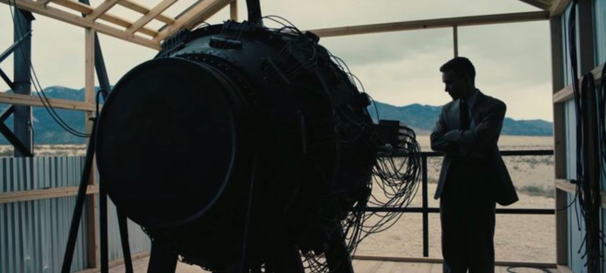 PeterKe47497136's tweet photo. This shot got me emotional.

#Oppenheimer #OppenheimerTrailer #ChristopherNolan #Universal #MattDamon #EmilyBlunt #RobertDowneyJr #CillianMurphy #JoshPeck #BOOM https://t.co/9VszfEu1U4
