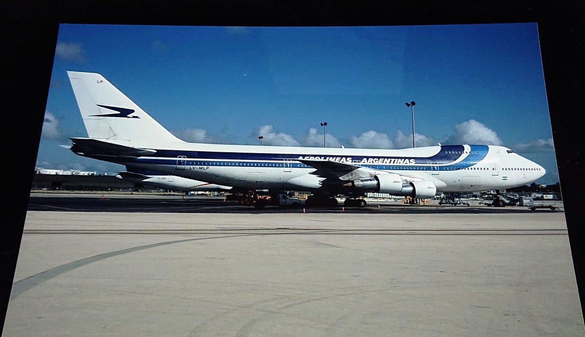 マラドーナの神の手から36年
歴史に残る 試合でした！おめでとう アルゼンチン メッシ  最高の決勝戦 感動しました ありがとう また
4年後に ‼️ January/2002 MIA
LV-MLP B747-287B msn21726