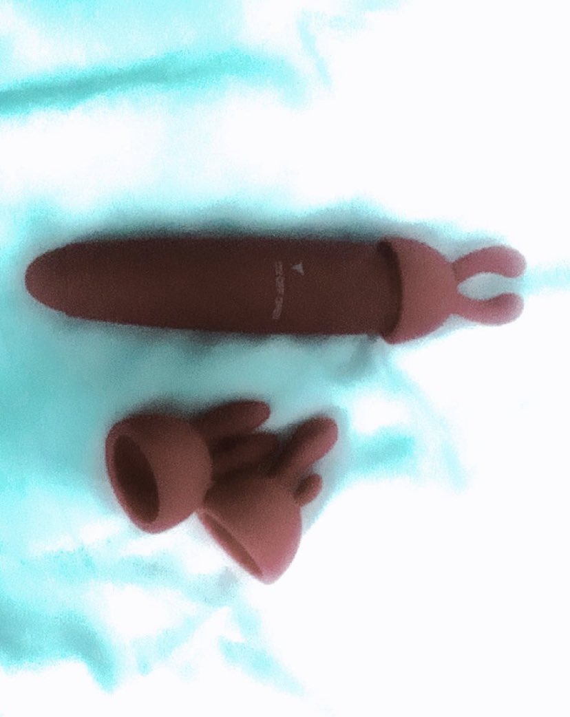 m_lunarr's tweet photo. I got a new vibrator!! Send me videos!! <3 #nsfwtwt #rapebait #dmme #illegal #r4peme #calgary https://t.co/Ol962rxMx9