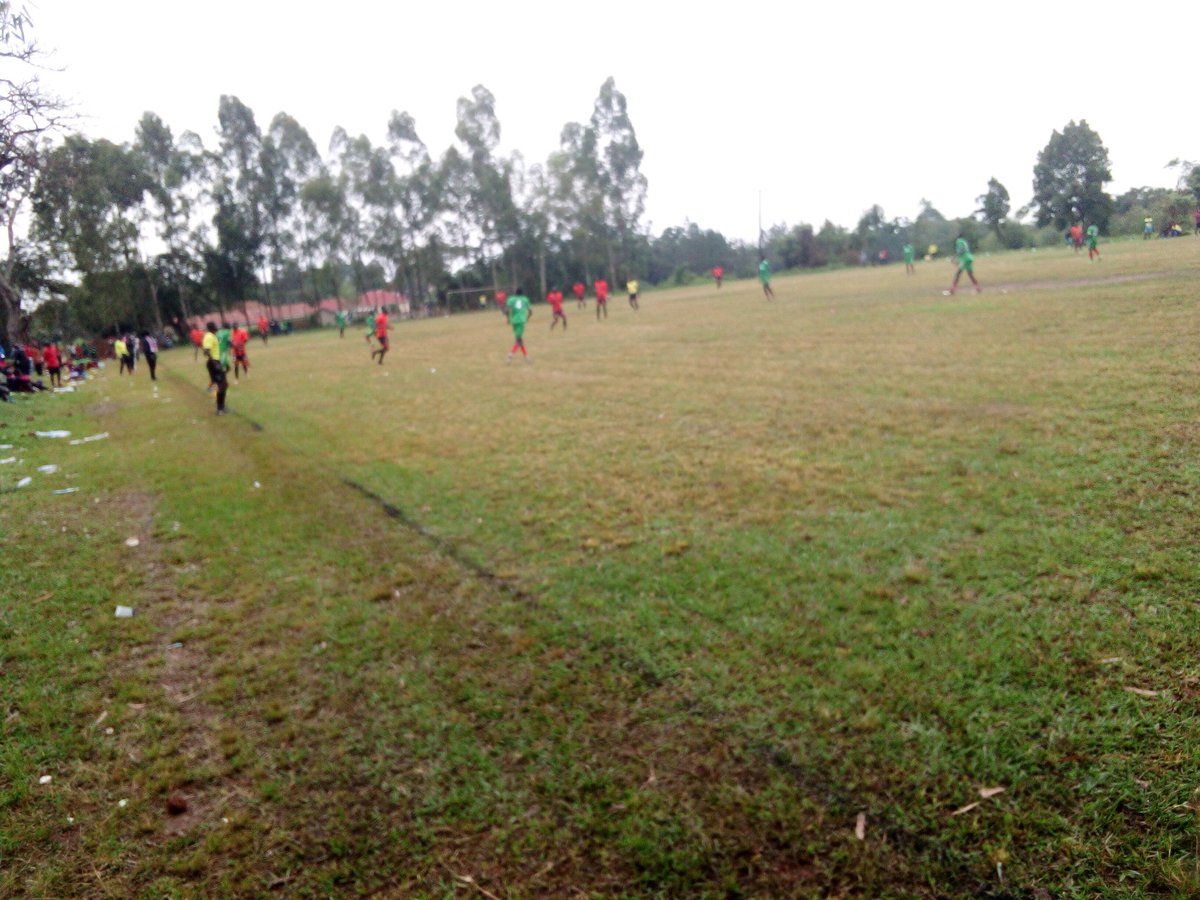 Still level at the break
HT MUBS 0- 0 MUK.

#EAUGAMES.
