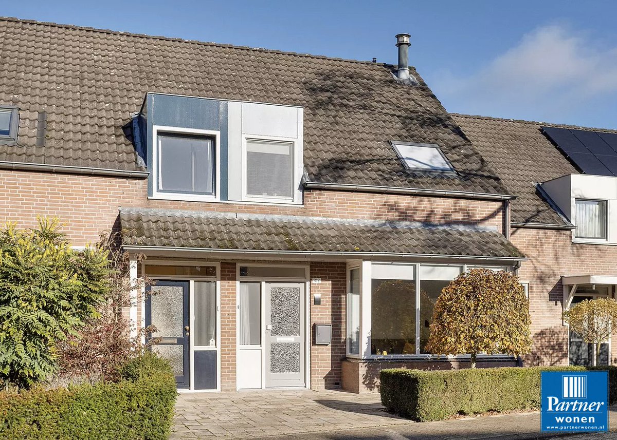 PartnerWonenBV's tweet photo. 🏡 "𝗜𝗻 𝗽𝗿𝗶𝗷𝘀 𝘃𝗲𝗿𝗹𝗮𝗮𝗴𝗱": 𝗠𝗼𝗿𝗲𝗻𝗲 𝟰𝟭𝟮 𝗨𝗱𝗲𝗻
Aan park, speeltuin gelegen, uitgebouwde geschakelde woning met 4 slaapkamers en riante garage. Winkelcentrum Drossaard en scholen zijn op loopafstand gesitueerd.

Meer informatie: https://t.co/yfs7oJq56Y https://t.co/8TFx2fxfeU