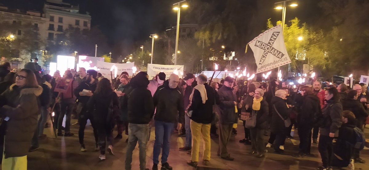 Plataforma Antirepressiva de Barcelona #PAB tweet media