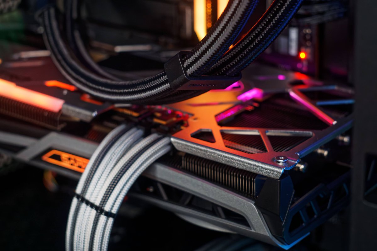 SpecHaven's tweet photo. Glowing with the flow. 🌟
New build unlocked. 🔓
@Deepcoolglobal @CORSAIR @GIGABYTEUSA @AMDRyzen @amdradeon https://t.co/xaJhsFMDtD