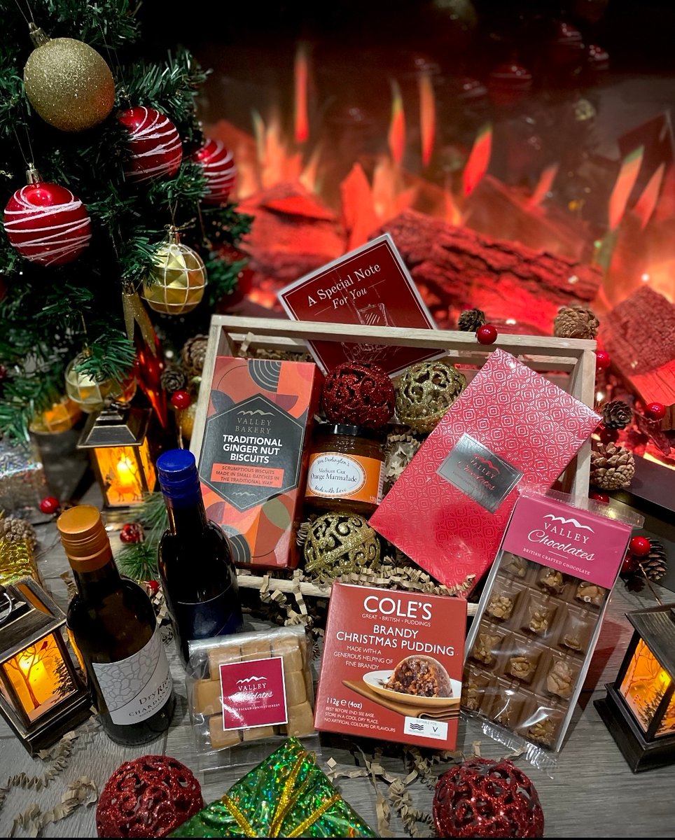 Stuck for gift ideas?

We are delivering hampers in time for Christmas Eve! 

Send them a big bundle of joy.🎄🎁✨

#prestigehampers #christmashampersuk #onlinehampers #onlinehamperdelivery #ukhampers #christmas #giftideas #giftidea #food #foodie #wine  #chocolate #family