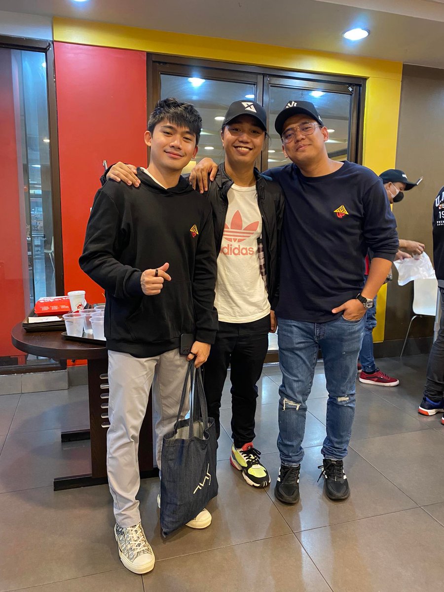 itsyourkuyadoms's tweet photo. Coming together is a beginning, staying together is progress, and working together is success.
- H. Ford
Thanks for the get together & Chicken Joy Meta!
#Koomunity #BetterTogether #LevelUp
@sando_levelup @kookoocryptotv @KooManderTV @MiccoloSolis @_iamBirdBrain @kuyakevs5 https://t.co/VlgXPMd17Z