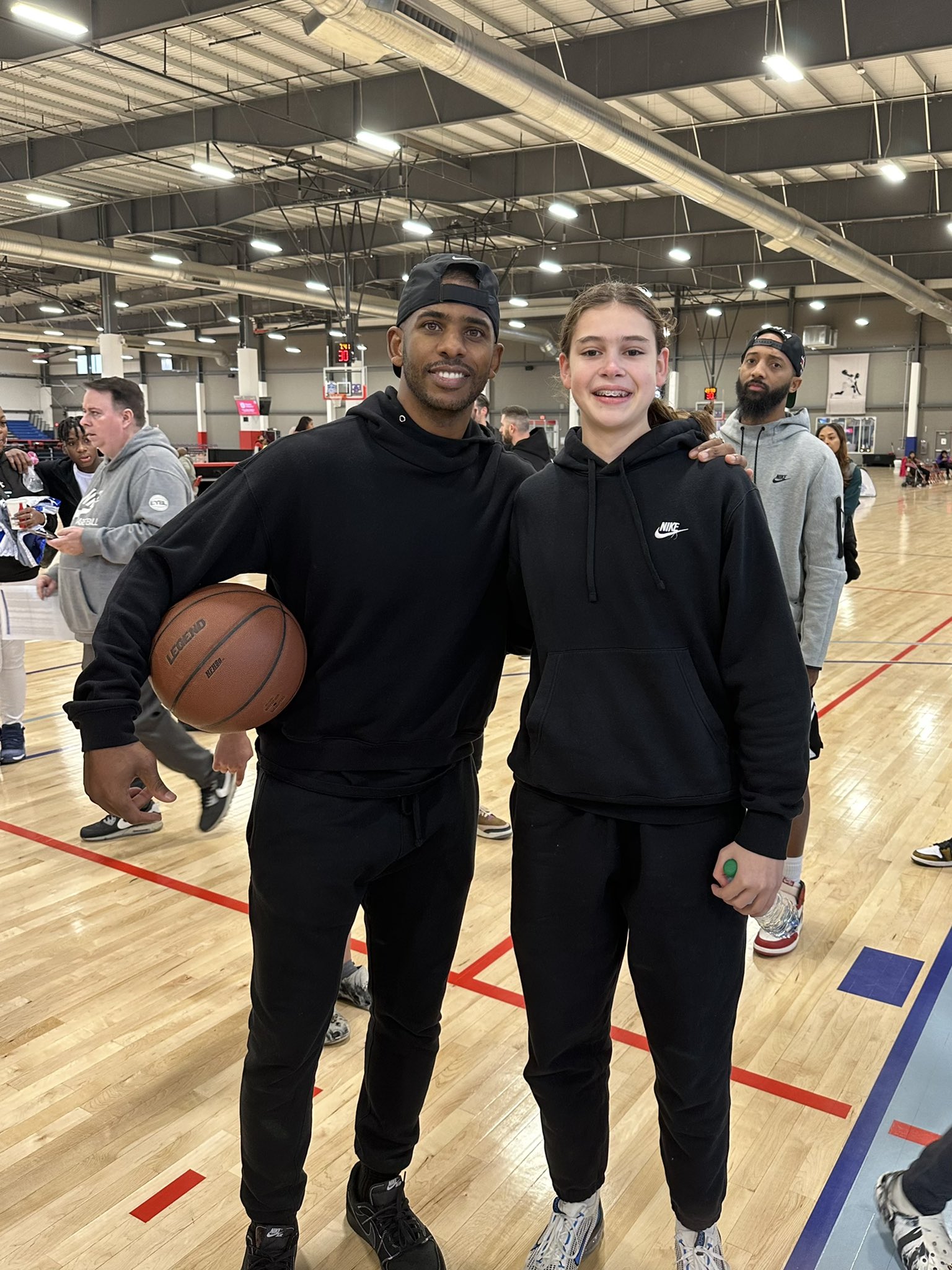 finley-chastain-on-twitter-cp3-has-always-been-my-favorite-player