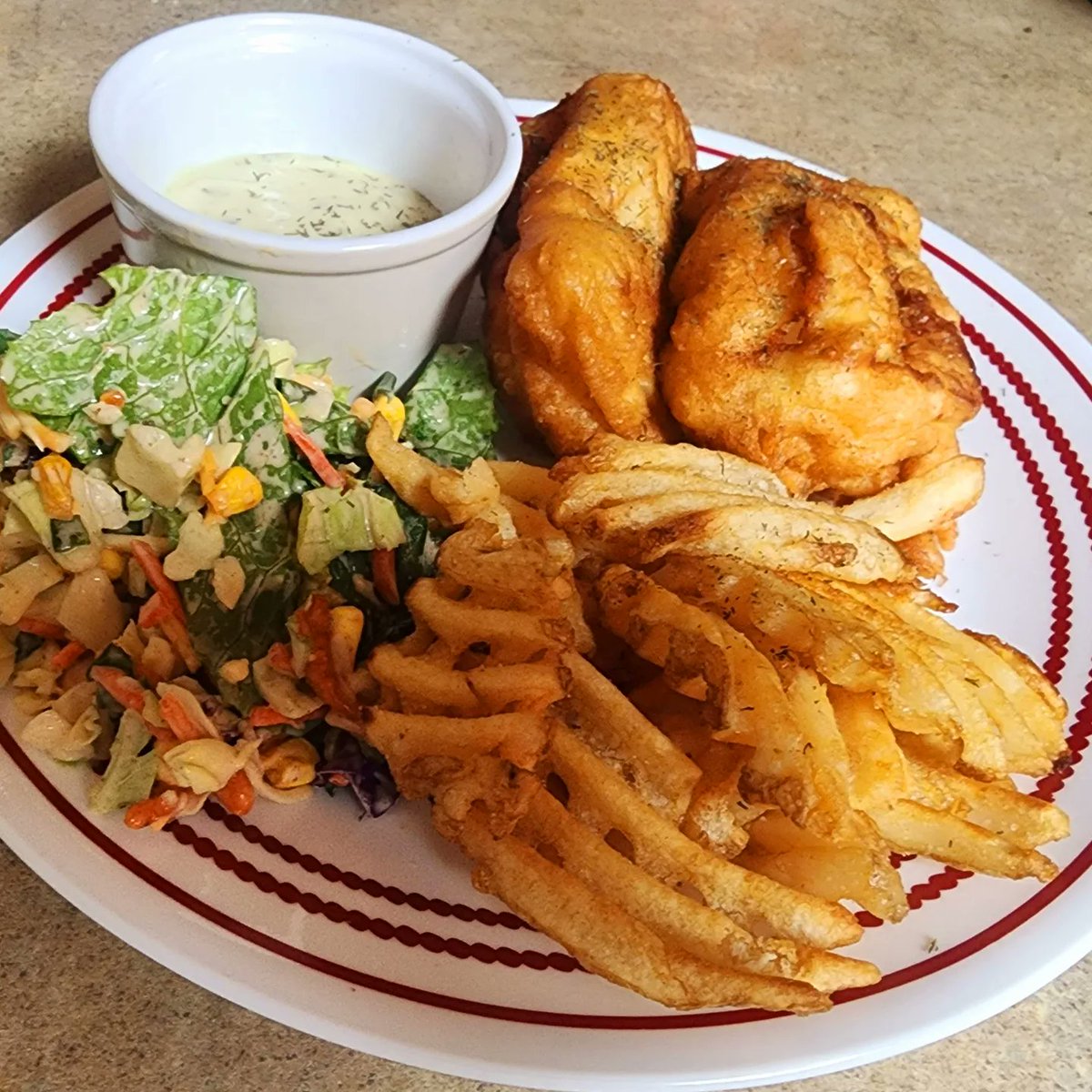 Made some British style Fish & Chips 
(I cheated on the chips with frozen ones) 
Side of Tartar Sauce, and Southwest Salad.
I used the Gordon Ramsay recipe for the fish batter with curry powder and fresh cod fillets. Sparkling water in place of beer. https://t.co/nrxFNGsBDk