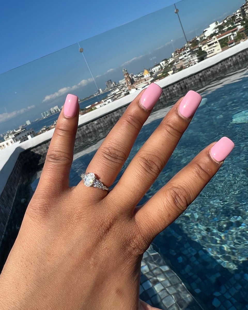 sierrastoosolid's tweet photo. I had a great night last night. Mexico is the best place in the world. I am so lucky ❤️‍🔥🥲💍 #WifeMeUp https://t.co/XVOiRI7Zeq