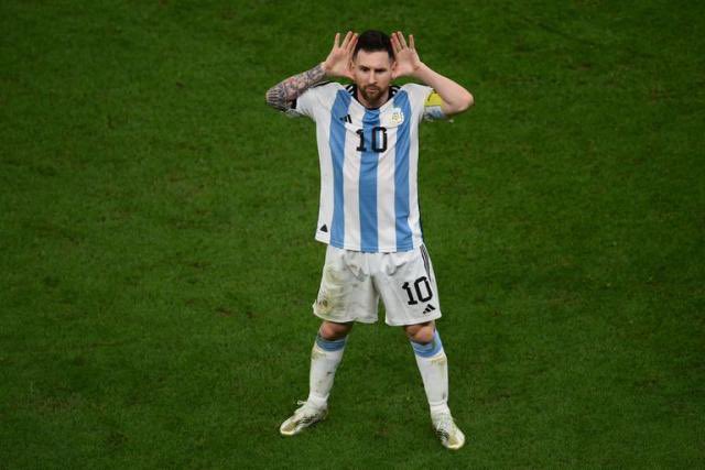 buenardinho tweet media