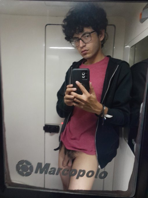 Contenido no patrocinado por Marcopolo S. A.

#twink #nsfw #PublicRestroom #nsfwtwt https://t.co/HTo