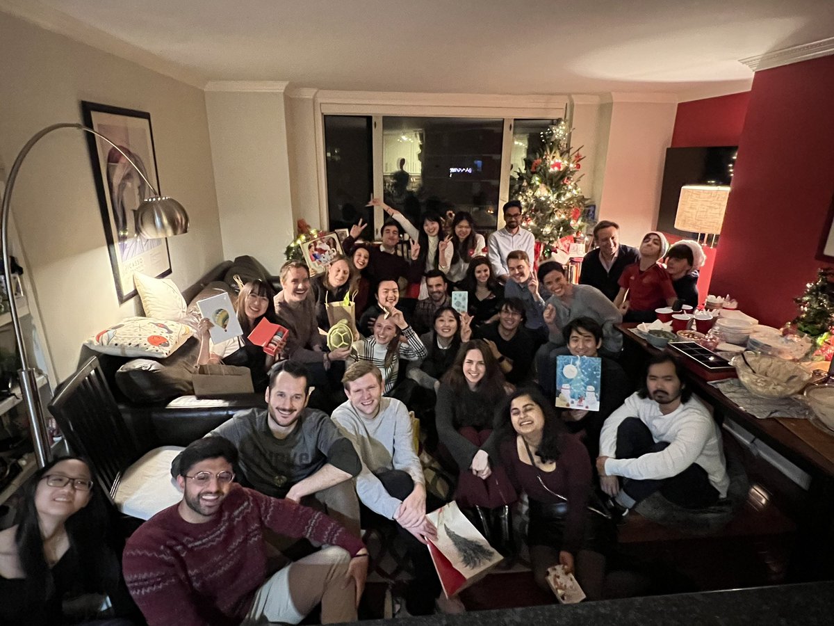 ColumbiaUEIL's tweet photo. Merry Christmas from UEIL! 🎄 https://t.co/XxEpw5F3eQ