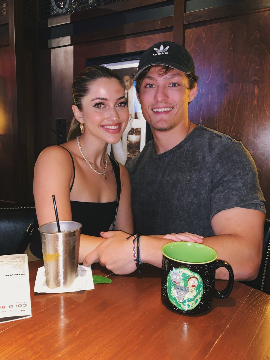 Hannah Rickard tweet media