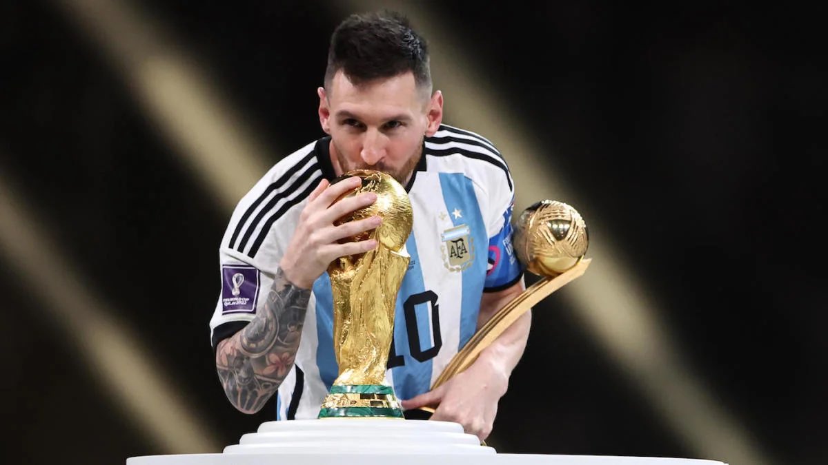 SHREDUS's tweet photo. What a game !!!! What a championship!!!!
This game almost got my heart stopped, but it worths it.
Thank you #Argentina 
Thank you #Messi𓃵 
Finally our dream comes true since i was a kid.
This this the best #FIFAWorldCup  i have ever seen.
I can’t express my real joy in words. https://t.co/EZntbRxFVq