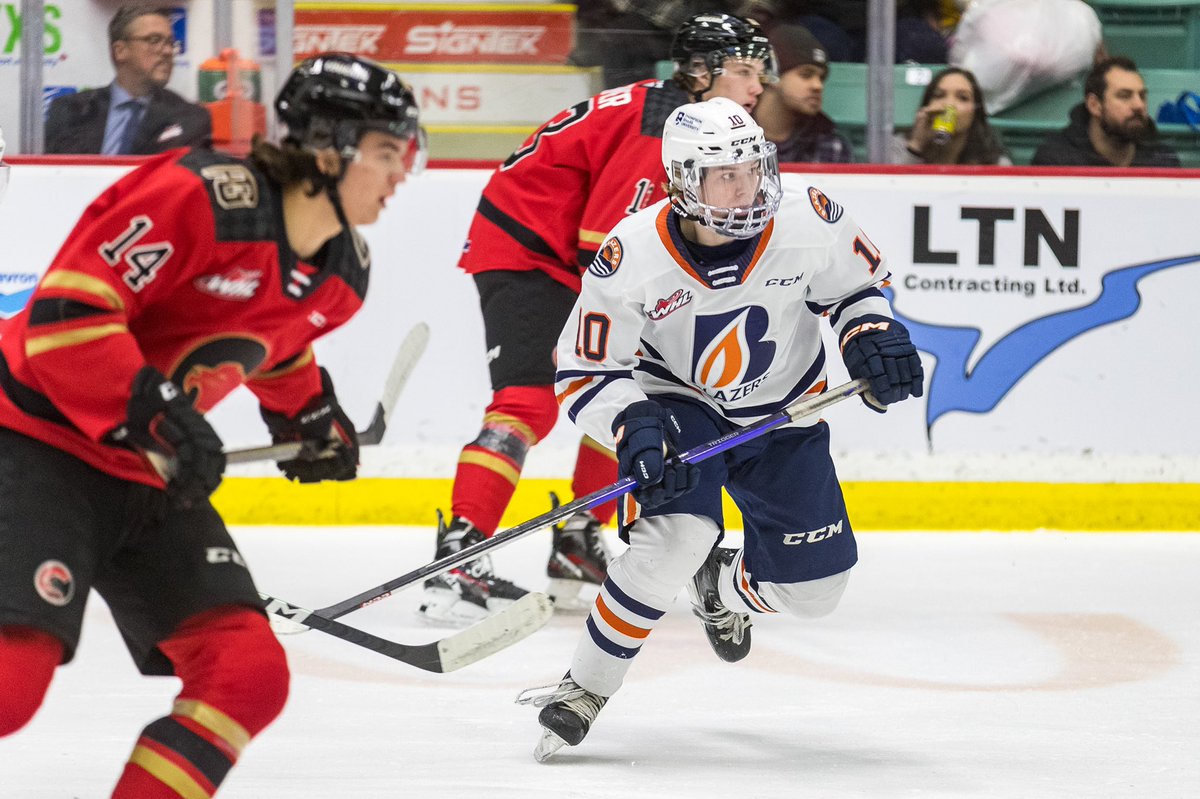 Blazers call-up F Conner Radke flew back home at 6:30AM from Kamloops after arriving here at 4AM from game in PG. Played in his U-18 Okotoks Oilers game in Airdrie this afternoon. Four points, game winner with 1:45 to play. 5-4 final. 
📸 James Doyle