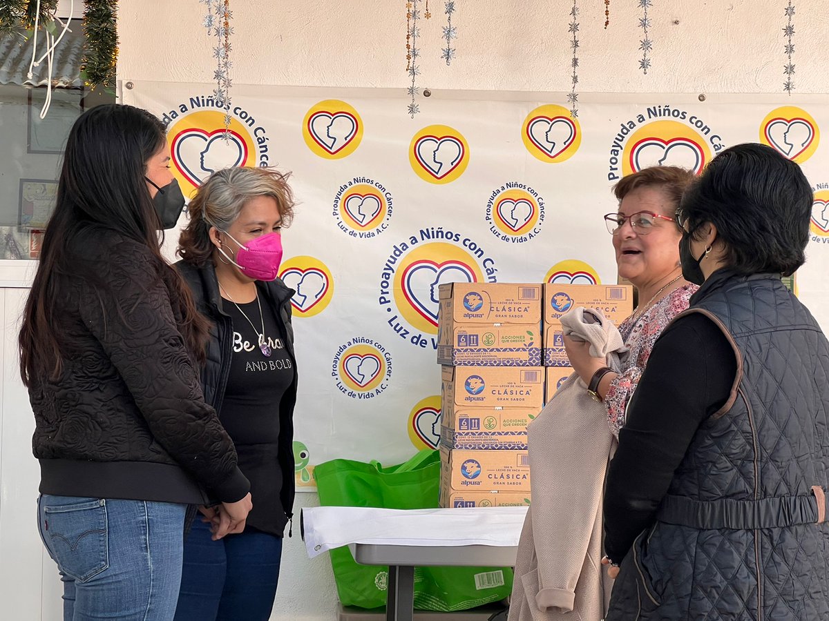 CNBLUEMexicoCOM's tweet photo. [PROJECT]["Shine Together Vol3"]~ Our 3rd project of #RButterflyLight has been finalized successfully.  This year we went to an association for children with cancer. Gracias #BOICE 💜 A project on behalf of #CNBLUE @JYHeffect  @MR_KANGGUN @MentalShin  TE AMAMOS~ https://t.co/cevZYcpMIZ