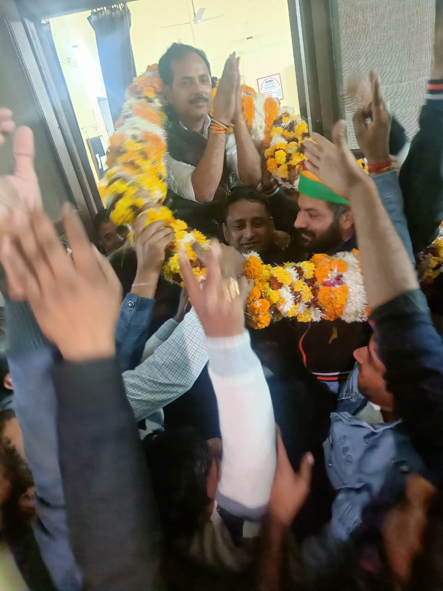 राजस्थान पटवार संघ के नये प्रदेशाध्यक्ष नरेंद्र कविया को बहुत बहुत बधाई हो
<a href="/patwarsang/">राज.पटवार संघ ज़िला शाखा जालोंर</a>