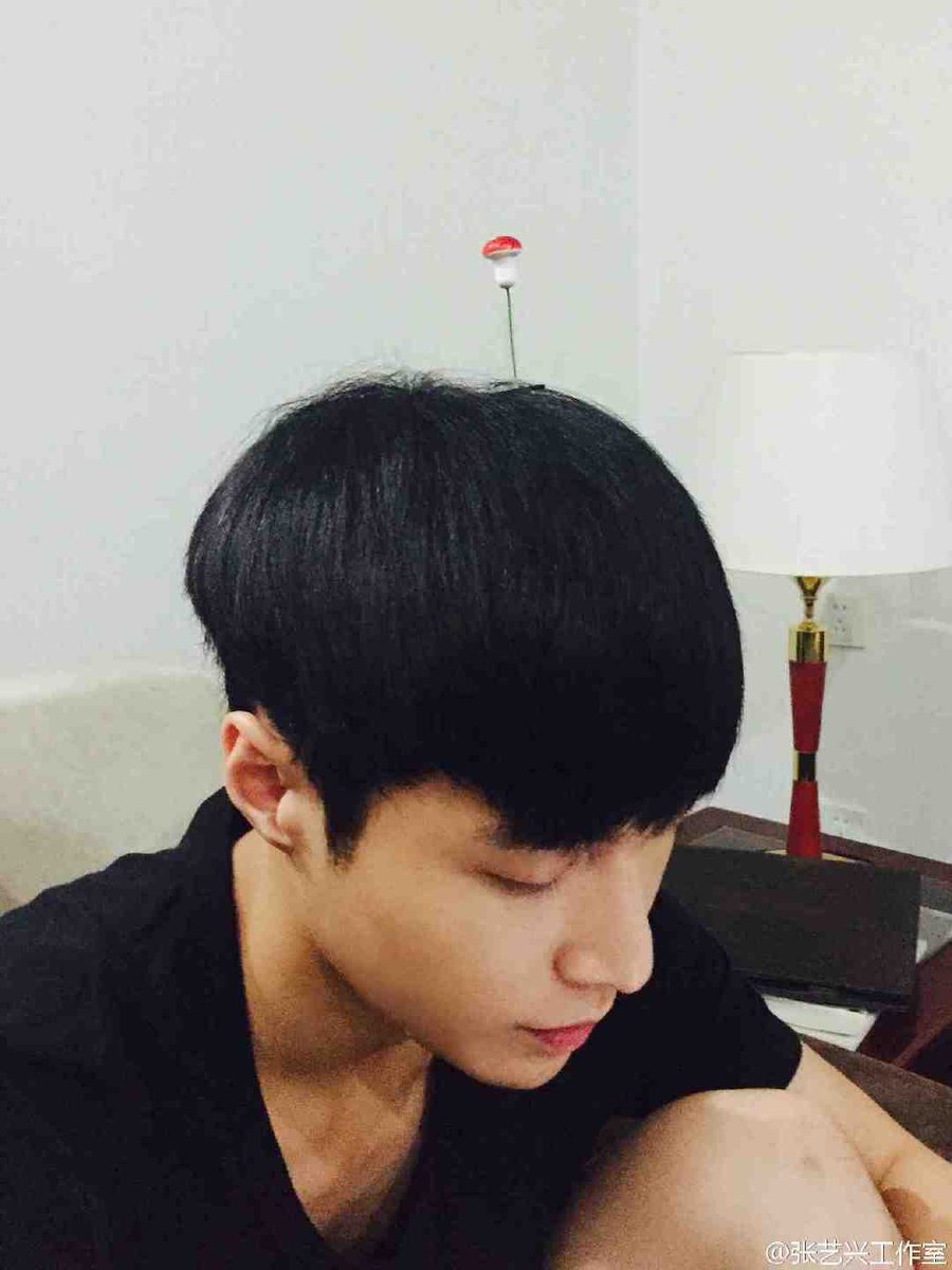 minkisxingmi's tweet photo. Hi @995PlayFM @rammybitong! I'd like to request "When it's Christmas" by Lay Zhang (@layzhang) on #CarpoolClub. Thank you ^^ https://t.co/l28vMjXB3c