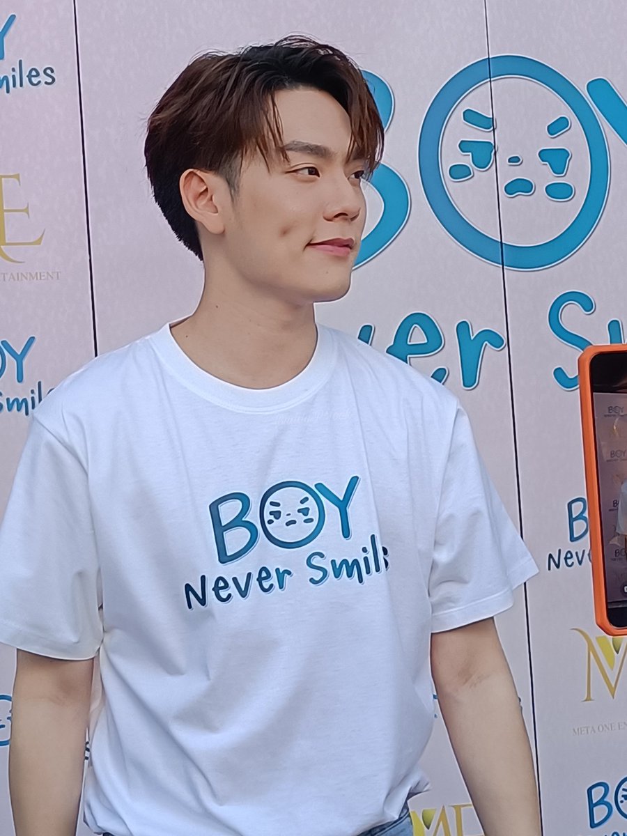 Took_Mom_TKCB's tweet photo. 191222 บวงสรวงBoyneversmiles
#CTRPANUWAT
#BoyNeverSmiles https://t.co/yeYmhQK5W0