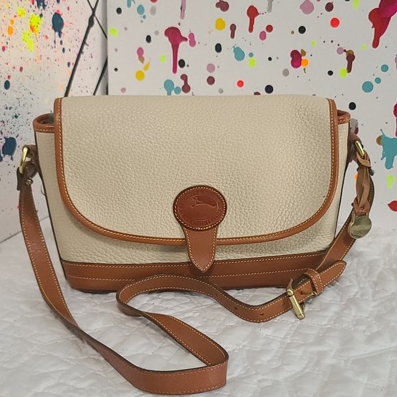 Overby4Kim's tweet photo. So good I had to share! Check out all the items I'm loving on @Poshmarkapp from @MarcoAMatta1 @gifts2thrifts #poshmark #fashion #style #shopmycloset #ciaomilano #alpinelakes #dooneybourke: https://t.co/whmkdTk30Z https://t.co/U6kn86vZuJ