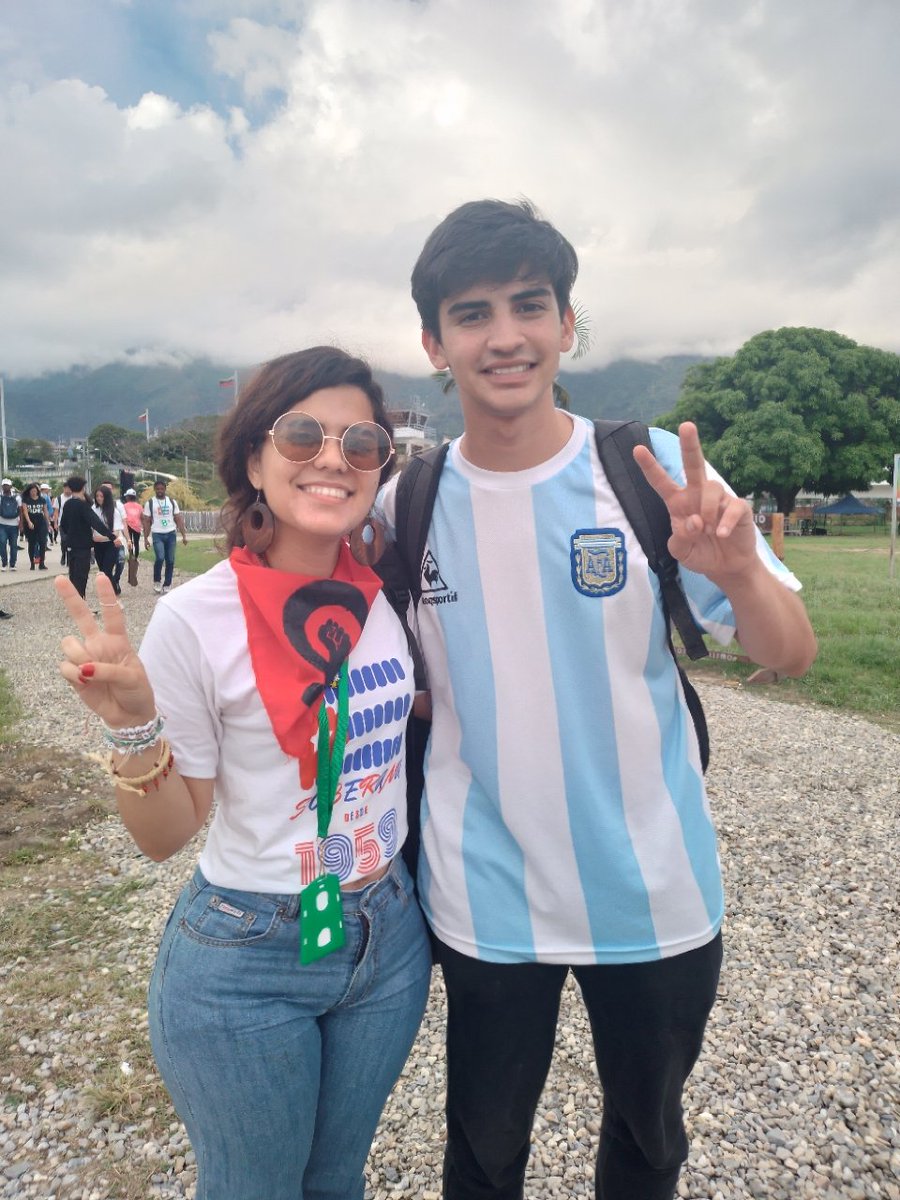bejerezc's tweet photo. Argentina ganó!!🇦🇷
Y ganó Latinoamérica!!🤍🤜🏻🤛🏻❤
PD: recuerdos del #19CLAE 🙃🎶📷 https://t.co/Oy0p0wmbwS