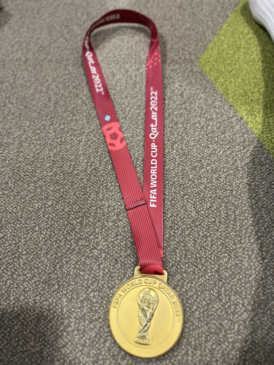 18.12.2022 CAMPEONES DEL MUNDO 🏆 ya no va ser una fecha cualquier. Una fecha que quedará marcada por el resto de mi vida. La fecha en la que también tuve la posibilidad de consagrarme CAMPEÓN en mi partido número 100 con los colores más hermosos🇦🇷🫶🏻🫡.