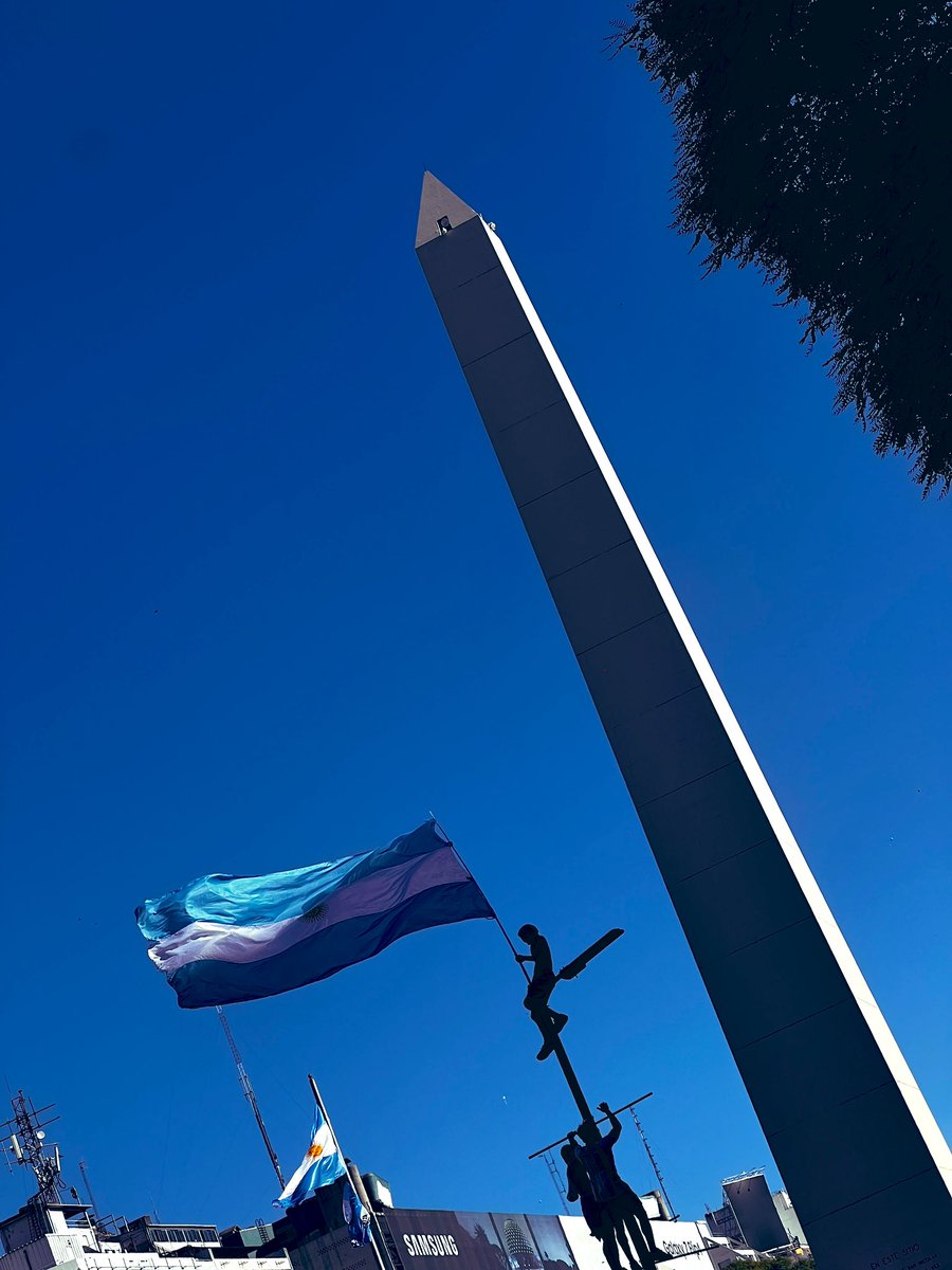 zbigy's tweet photo. Gracias por todo. Te amo Argentina 🇦🇷

(photo by @danielbatalles) https://t.co/tzz3bebIhs