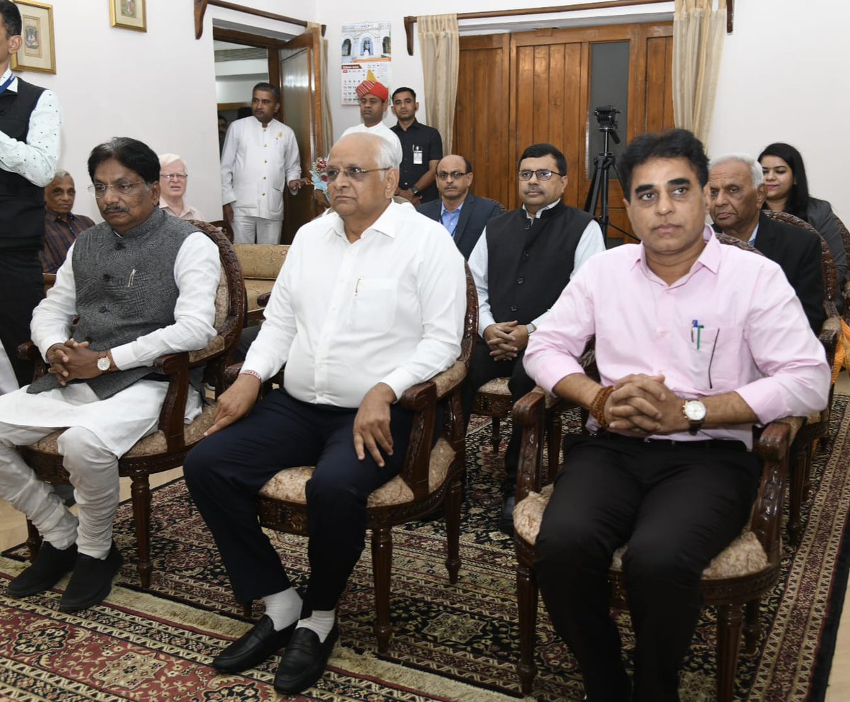 cmo-gujarat-on-twitter