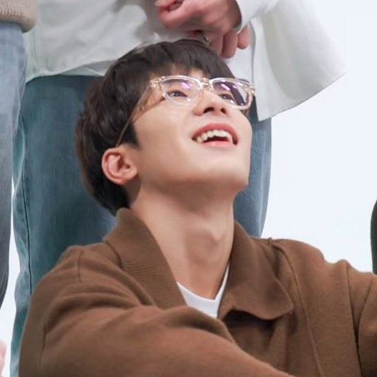 wonwoo pics on my phone tweet media