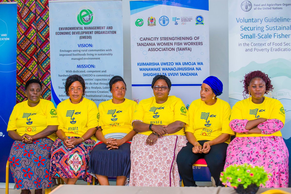 EMEDO19's tweet photo. Here is the Executive Committee of the Lake zone chapter of Tz Women Fish-workers Association #TAWFA; composed of 6 members. The Chairperson n her vice, Secretary General n her Deputy, treasurer and one member https://t.co/qkzbMr2V9Z