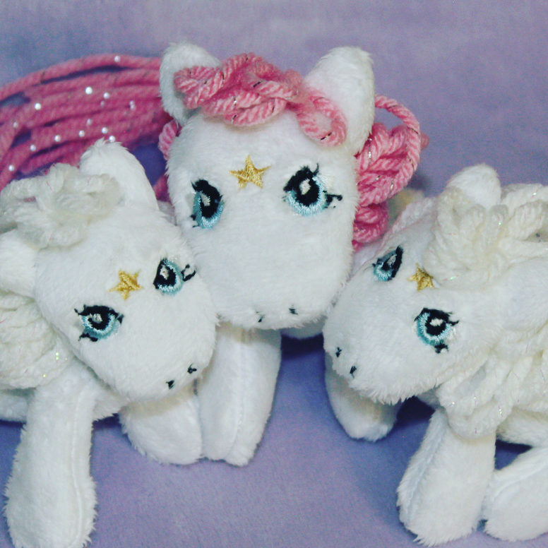 starfulstitches's tweet photo. Princess Sparkle family photo.
#mlp #mylittlepony #plush #G1MLP
#PrincessSparkle #BabyPrincessSparkle https://t.co/6l6VWuY9Yo