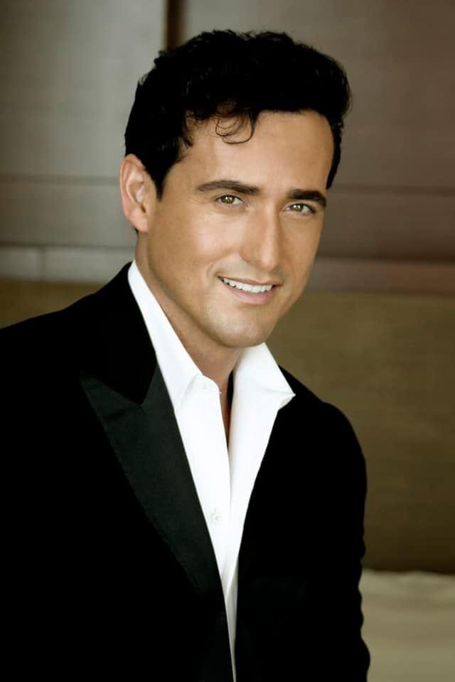 lucys_portraits's tweet photo. One year already & always missed Carlos❤️
#carlosmarin #ildivo #ildivoofficial #ildivotimeless #ildivofans #rip #restinpeace #oneyearon #gonebutneverforgotten @ildivoofficial https://t.co/lLnJ4L0bt8