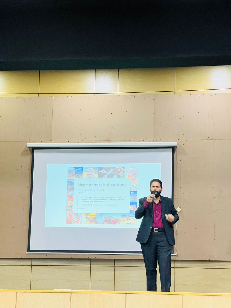 Vishalcrypto4's tweet photo. Speaker @digitalbachlani thoughts on power of Social Media!!
User- generated content
#digitalks22 #DigitalMarketing #IqraUniversity #session @IqraUniOfficial https://t.co/kFNUldod53