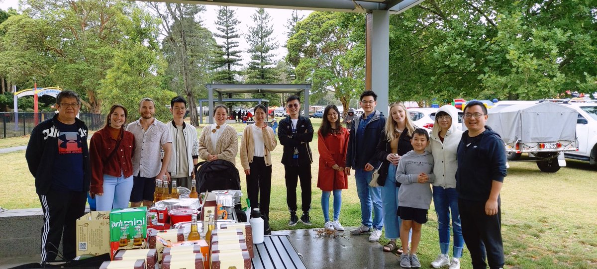 NoncodingG's tweet image. Group Christmas party. A fruitful year. Merry Christmas everyone.