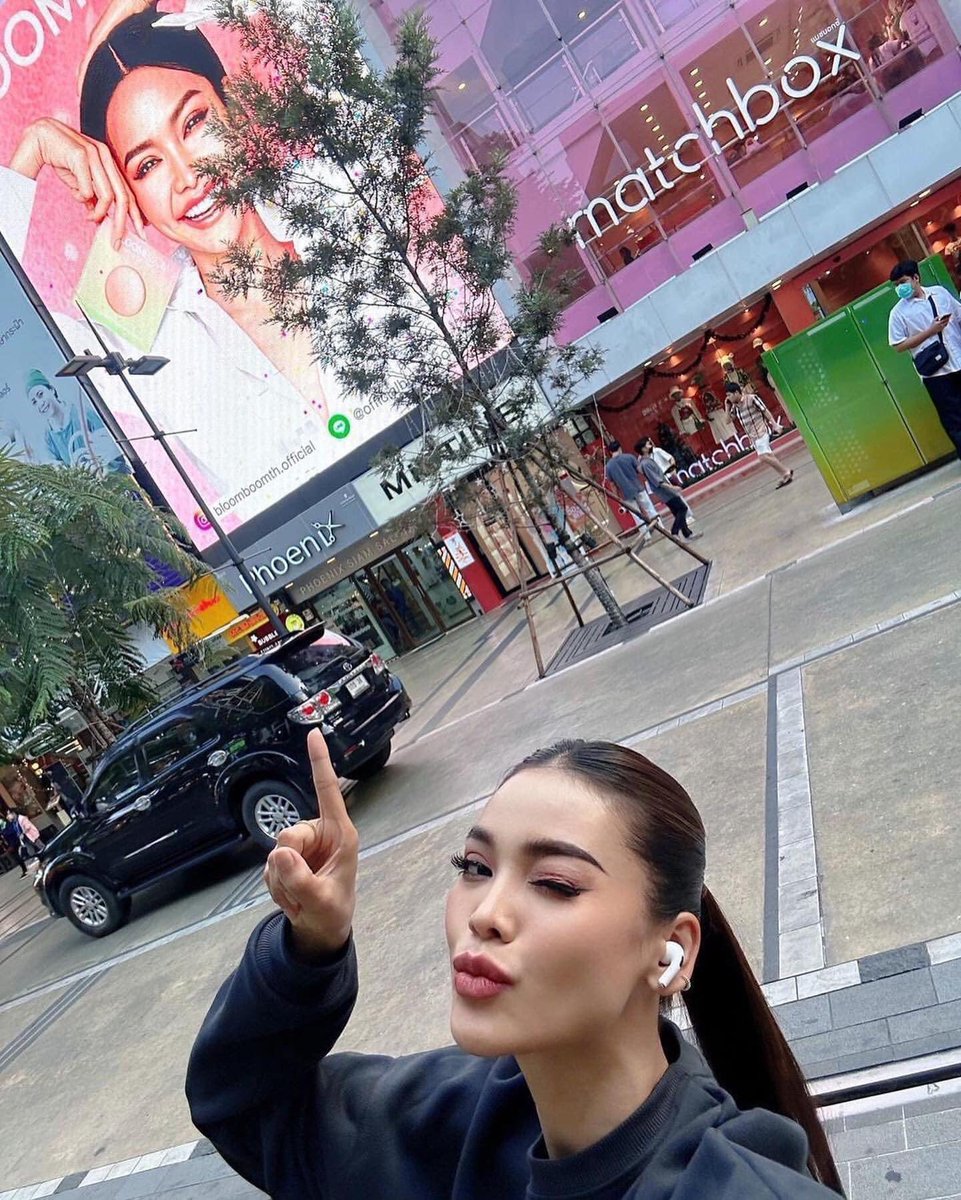 a_bloomboom's tweet photo. แพ้ความน่ารักของเสี่ย จนจัดบิลบอร์ดให้เต็มเมือง😍 

🛒🛍️สนใจสั่งซื้อLine: https://t.co/r14GsXatn8

#BloomboomxEngFa 
#bloomboomยืนหนึ่งเรื่องอกสวย 
#เพราะbloomboomไม่ใช่กาวอะไรก็ได้ https://t.co/UG7VuOiDxp