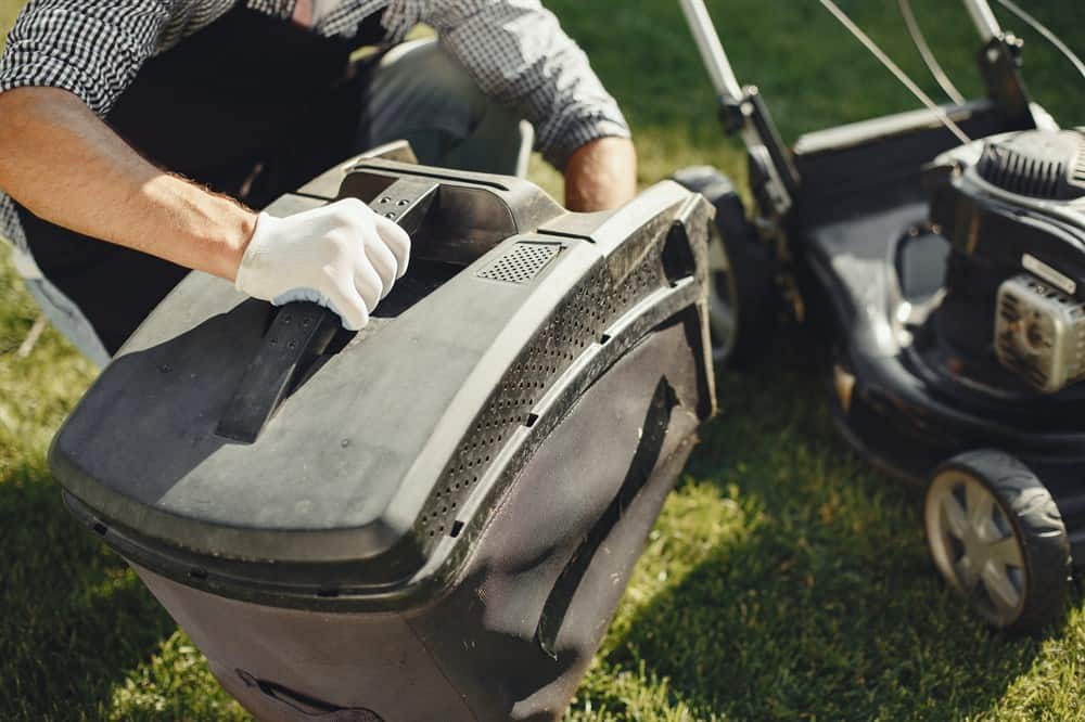BackyardBella's tweet image. How To Clean A Lawn Mower Grass Bag
#lawncare #lawnmowers #lawnmower #grass #mowon #garden #turf #LawnDad #DadMode #LawnReno #LawnDIY #DIYlawncare #landscaping #landscapinglife
Read the full article
👇👇👇👇👇👇👇👇

backyardbella.com/equipment/clea…