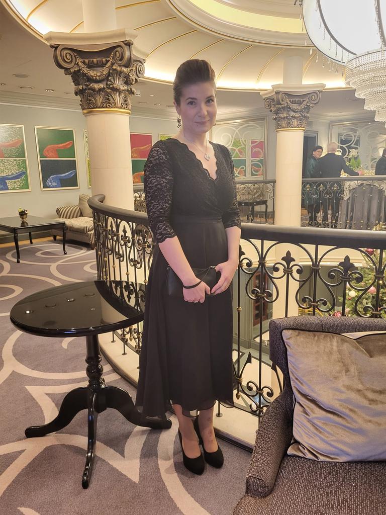 Perjantaina 16.12. sain osallistua Yrjö Jahnssonin säätiön vuosijuhlaillallisille Helsingissä <a href="/Hotel_Kamp/">Hotel_Kämp</a> jossa minulle myönnettiin myös #apuraha. Mikä uskomaton tilaisuus ja kunnia, ISO kiitos tuestanne! #säätiötekoja <a href="/KanninenLab/">KanninenLab</a> <a href="/UniEastFinland/">University of Eastern Finland</a> <a href="/AIV_Institute/">A.I. Virtanen Institute</a> <a href="/TUBE_EU_Project/">Transport derived Ultrafines and the Brain Effects</a>