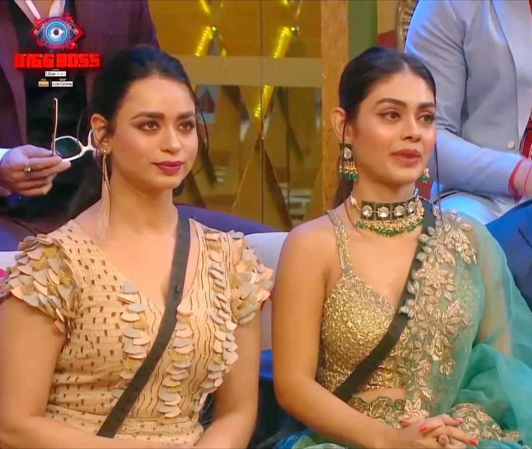soundarya_20's tweet photo. 💛🤍
#BB16
@justvoot @ColorsTV @BeingSalmanKhan
Represented by: #saketts #EkomkarPictures
Outfit - #geishadesigns
Jewellery - #rubansin
Styled by- #juhiali https://t.co/zC9HVAjUOl