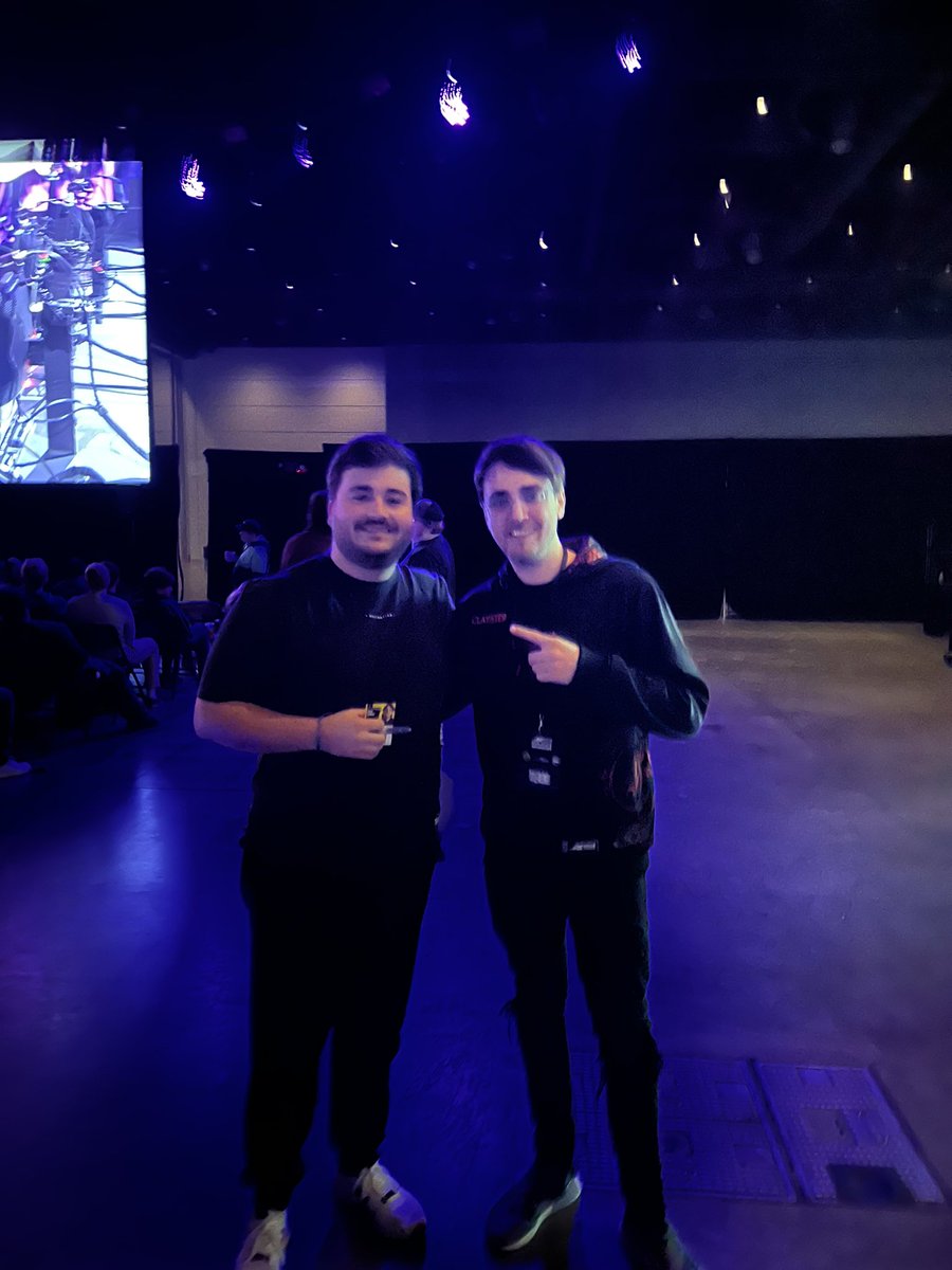 GRIFFFINDORR's tweet photo. .@Clayster genuinely the nicest professional I’ve ever met and a pleasure to watch. Can’t wait to support you guys for the rest of this season! Keep doing your thing man https://t.co/RO7fiyjyoA