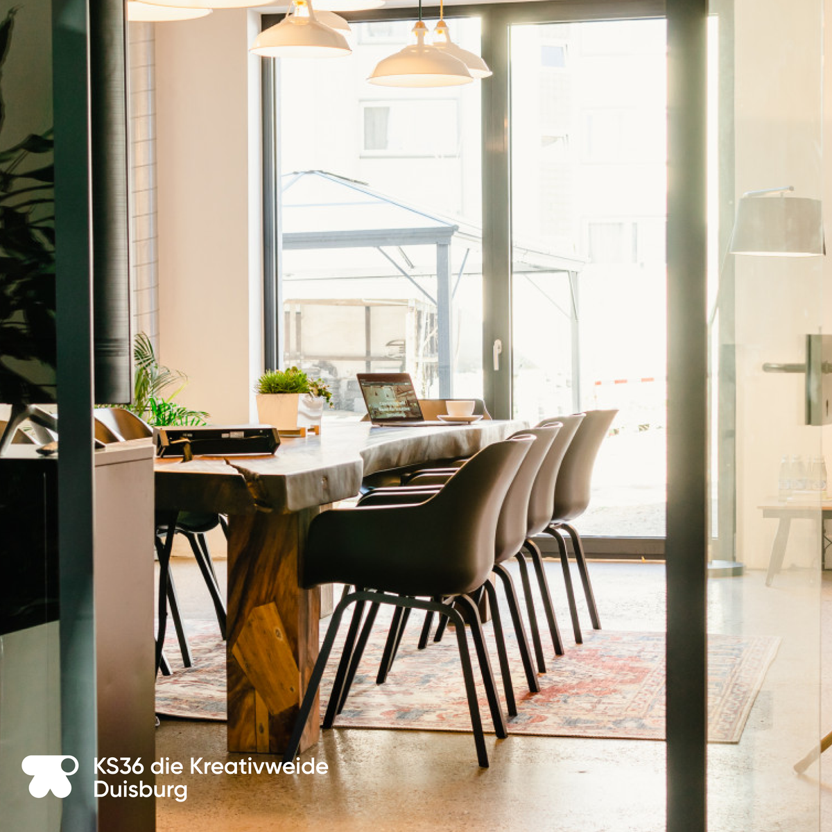 independesk's tweet photo. 💻 Dein Workplace für heute, morgen oder nächste Woche?
#coworking #remotework #digitalnomad #freelancer #entrepreneurs #coworkinglife #newwork #dhdl https://t.co/aPPZA1ykPI